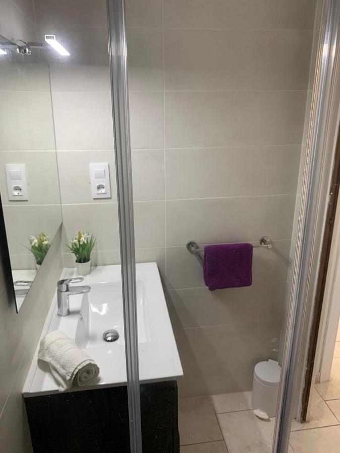 Appartement Première Ligne de mer avec piscine Roses Esterno foto