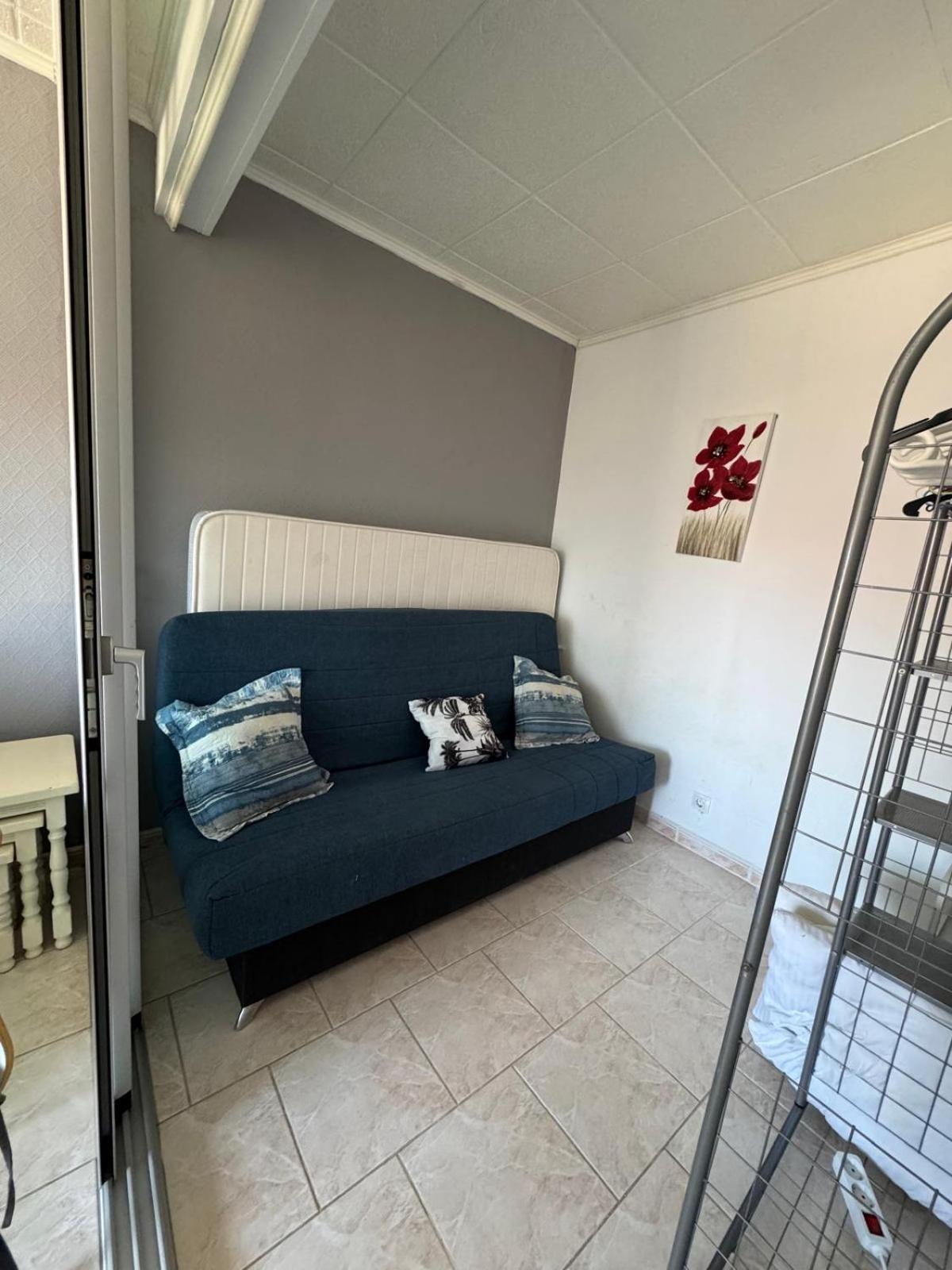 Appartement Première Ligne de mer avec piscine Roses Esterno foto