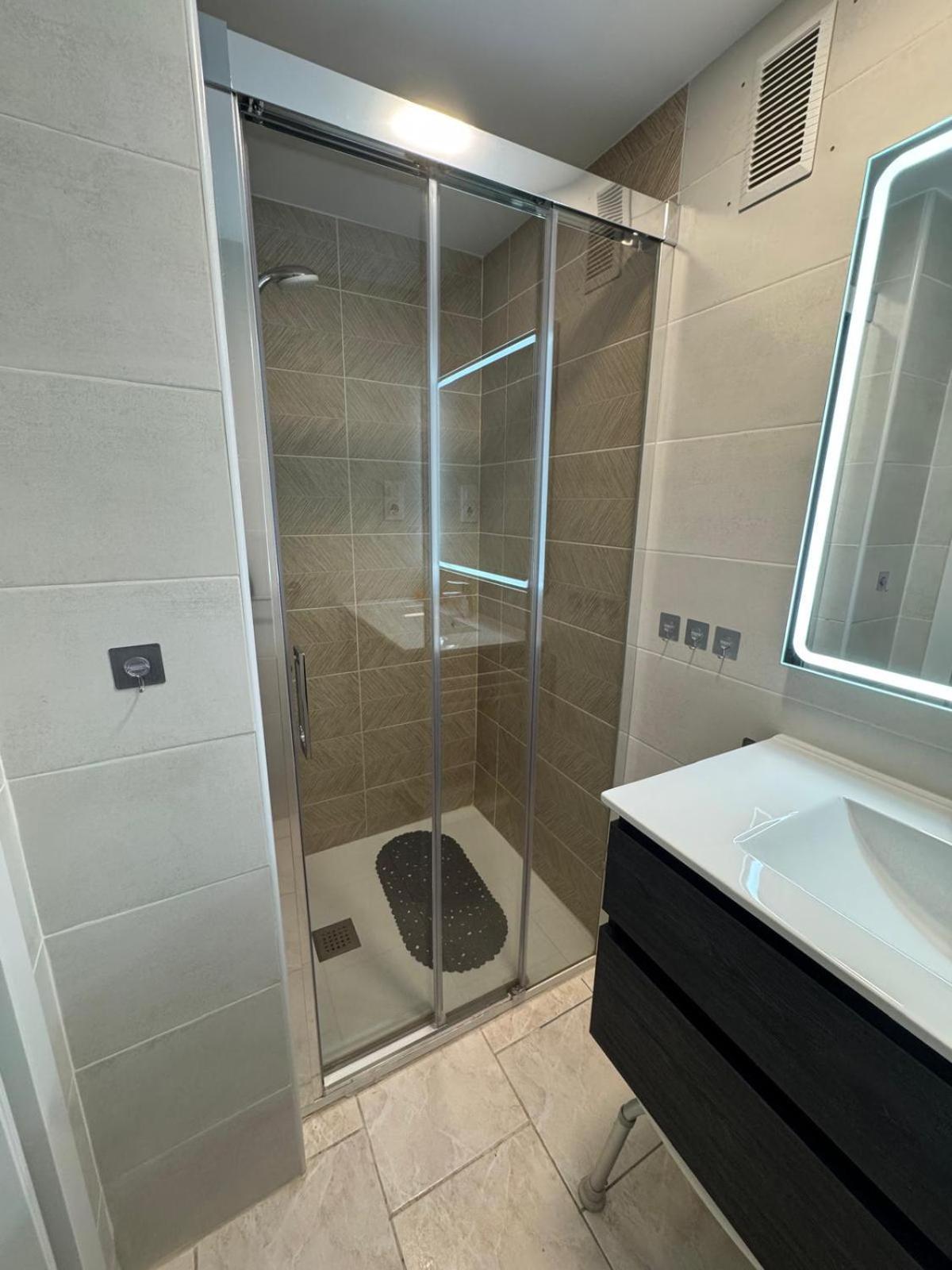 Appartement Première Ligne de mer avec piscine Roses Esterno foto